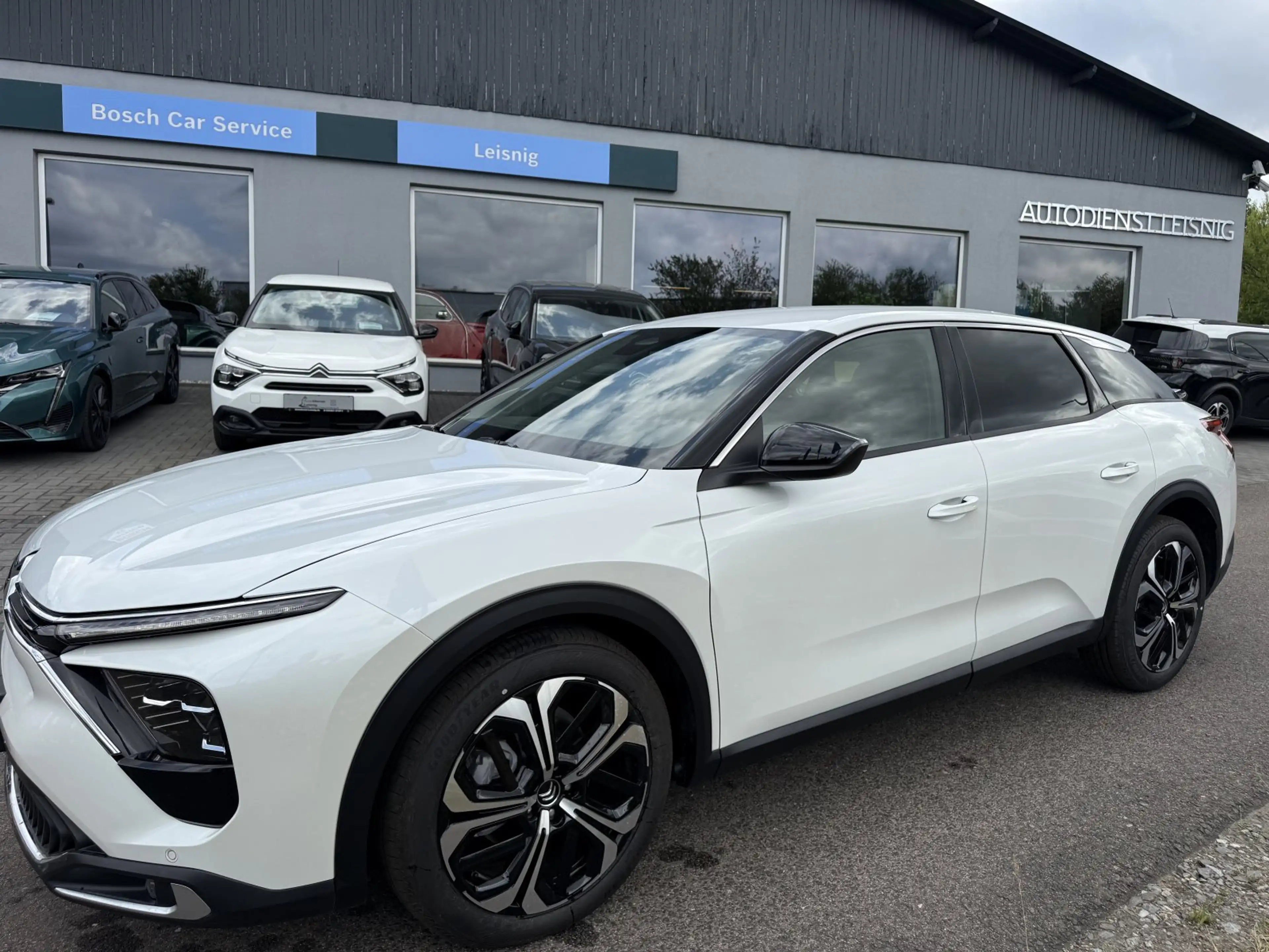 Citroen C5 X 1.2 Mild-Hybrid 145 Plus — photo 2