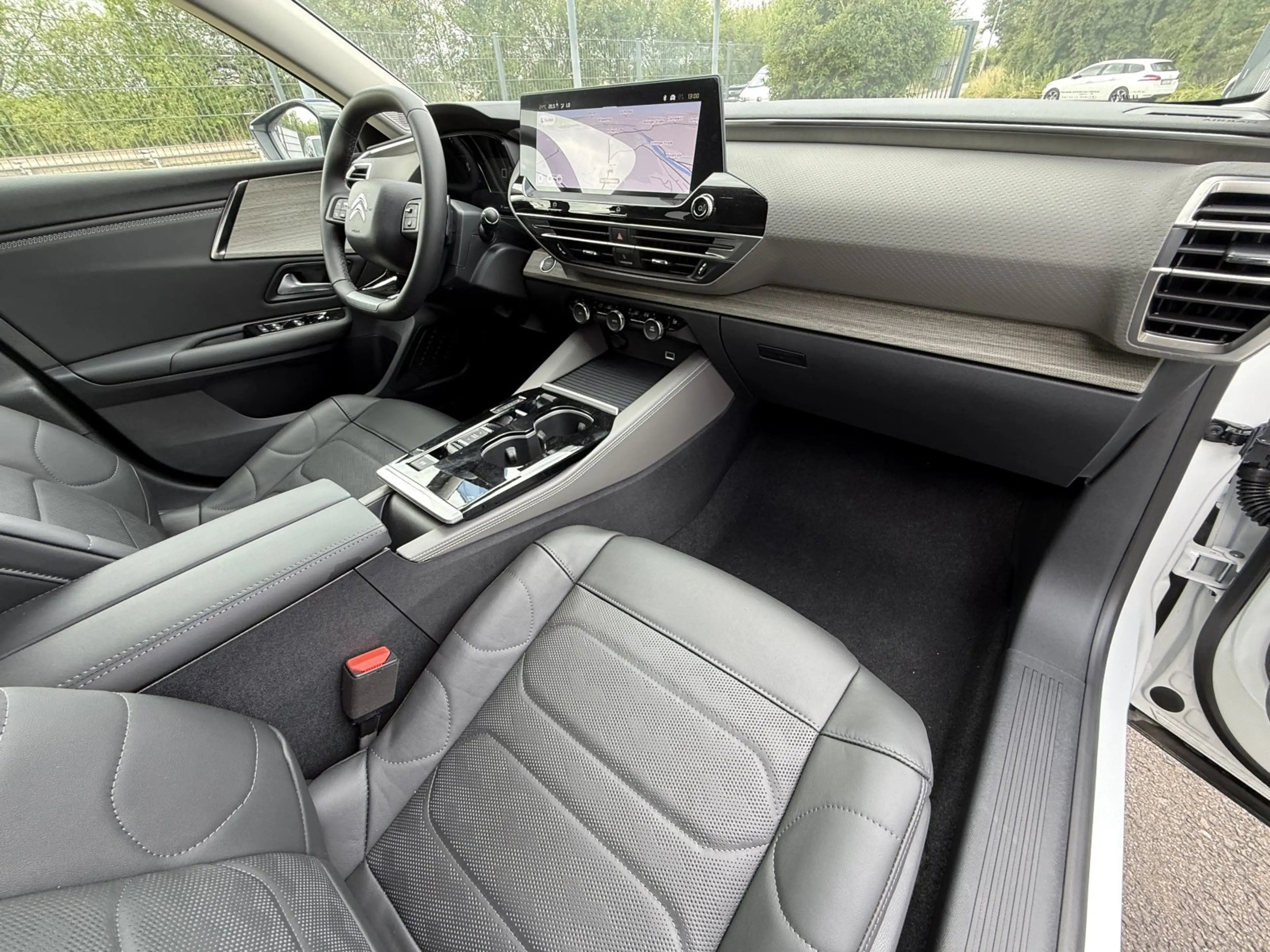 Citroen C5 X 1.2 Mild-Hybrid 145 Plus — photo 15