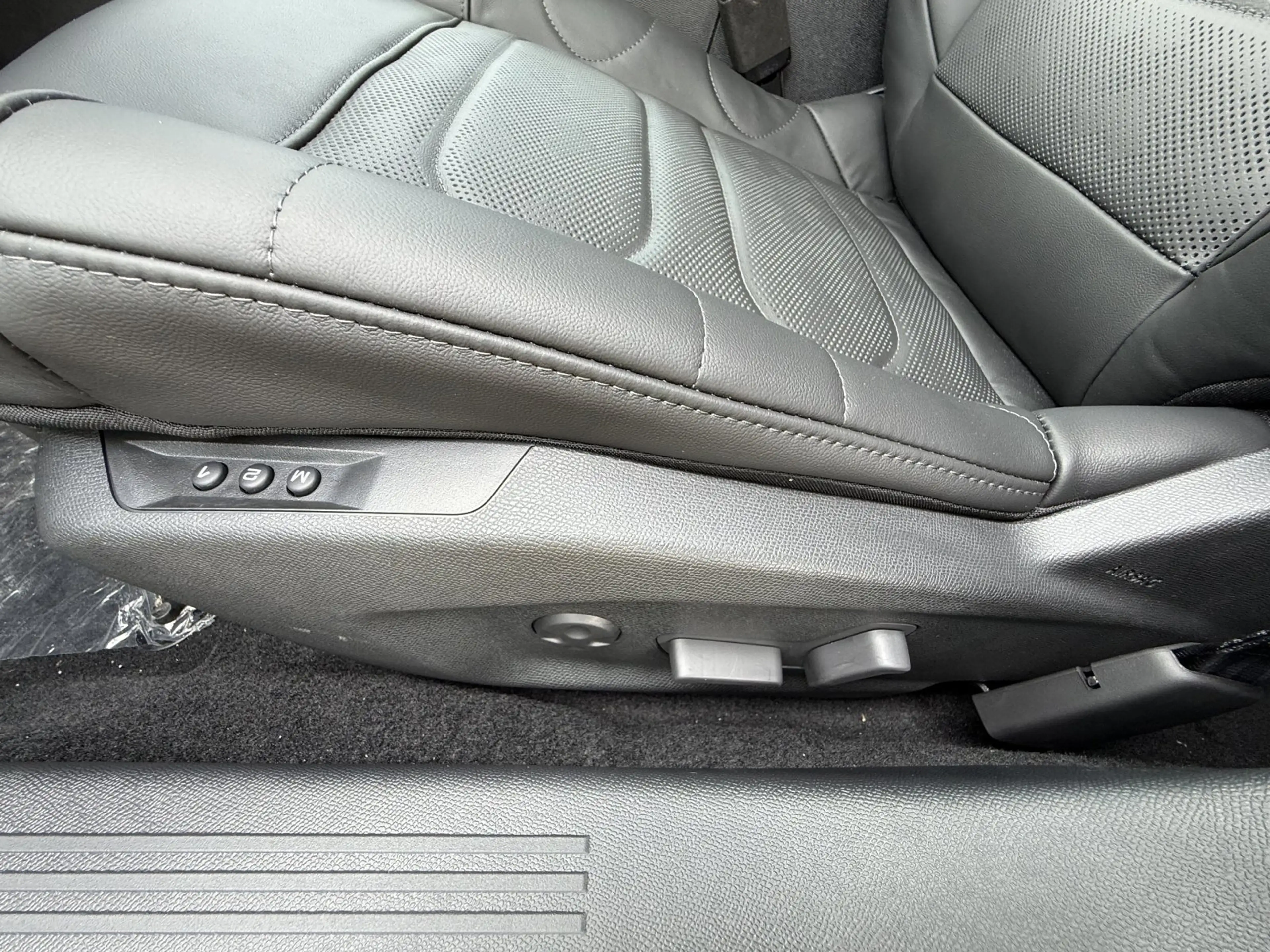 Citroen C5 X 1.2 Mild-Hybrid 145 Plus — photo 13