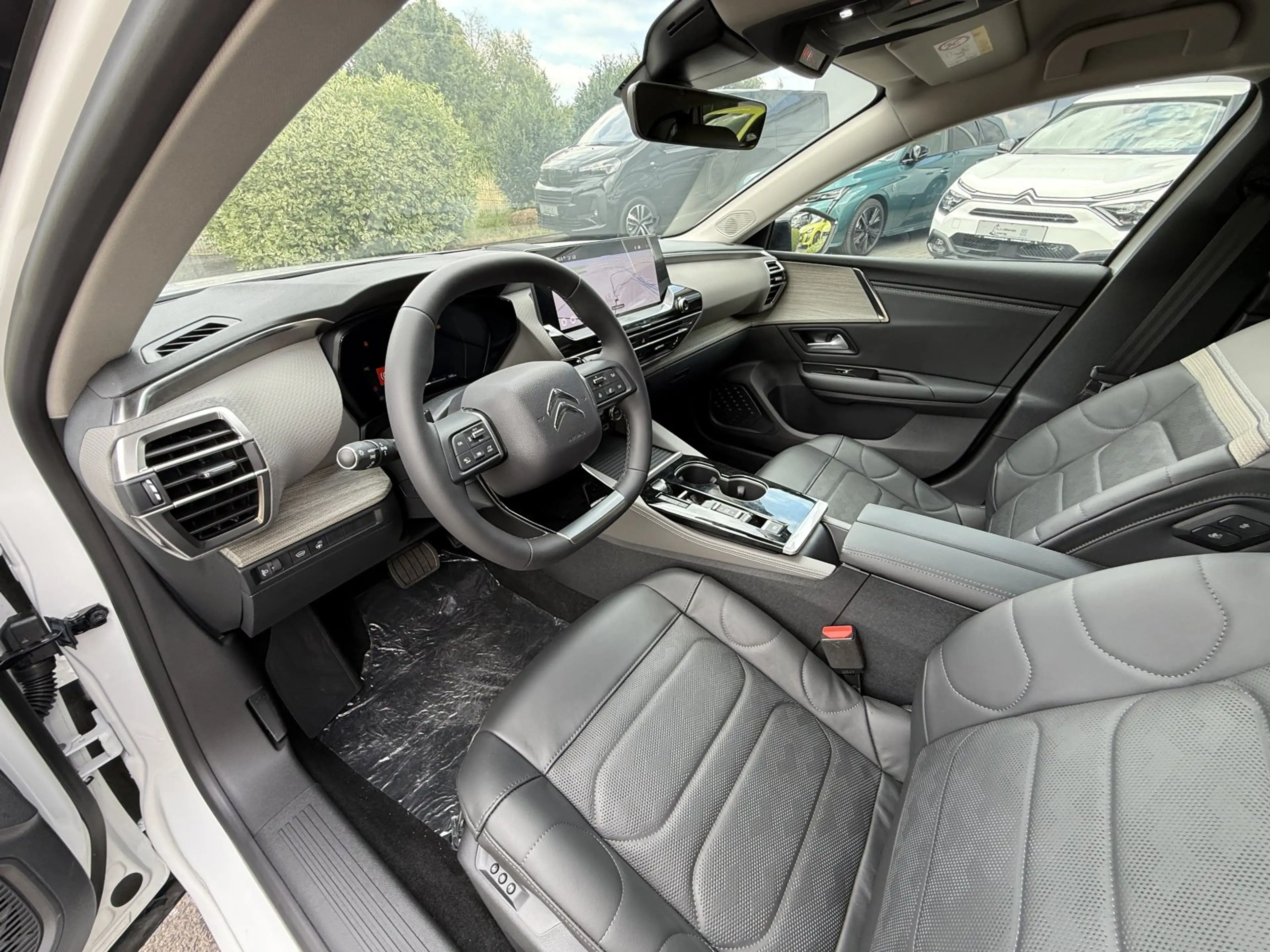Citroen C5 X 1.2 Mild-Hybrid 145 Plus — photo 11