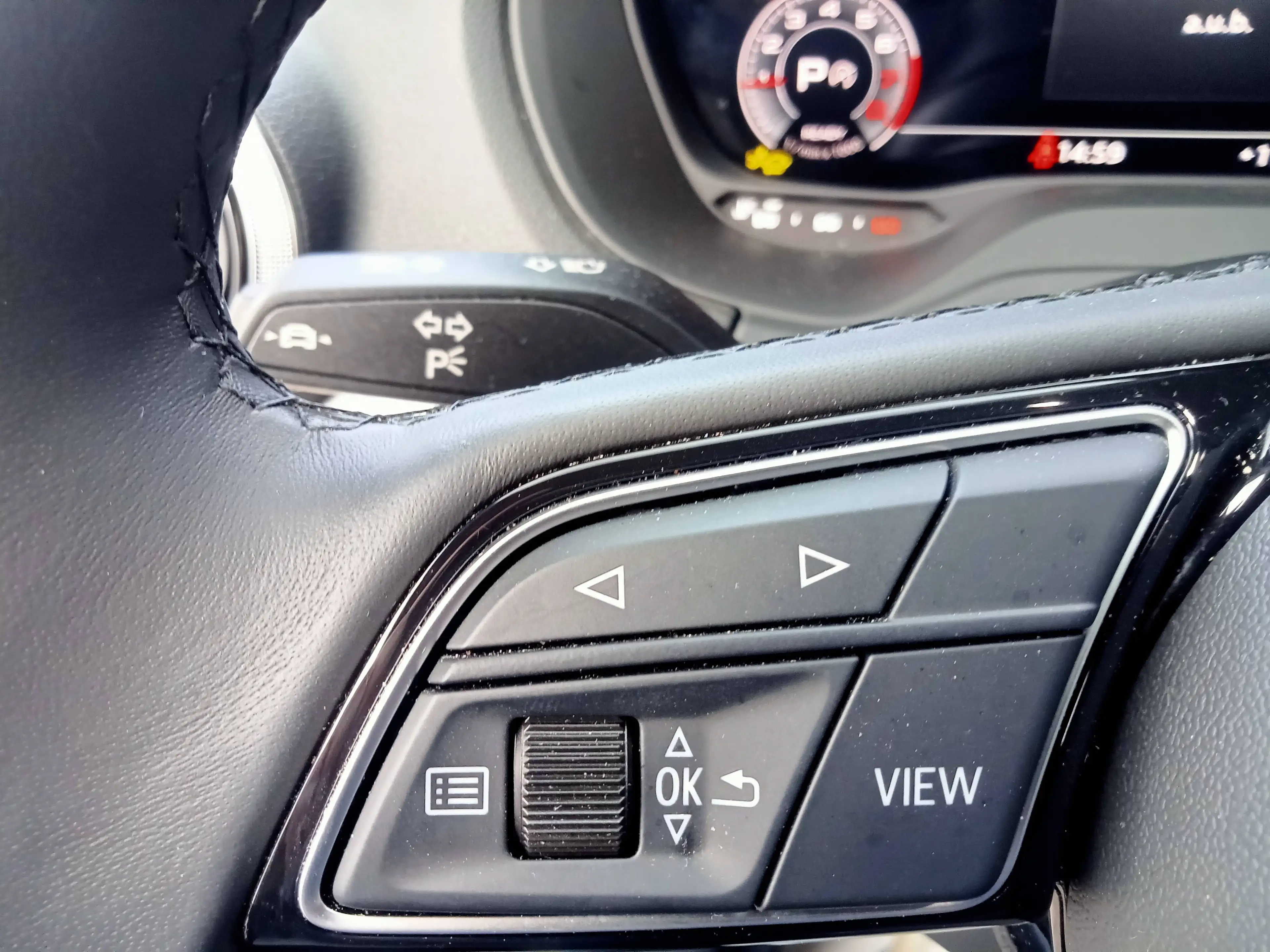 Audi Q2 Q2 35 TFSI S-LINE S-TRONIC*LEDER*GPS*LED*ZETELVW*CAM — photo 12