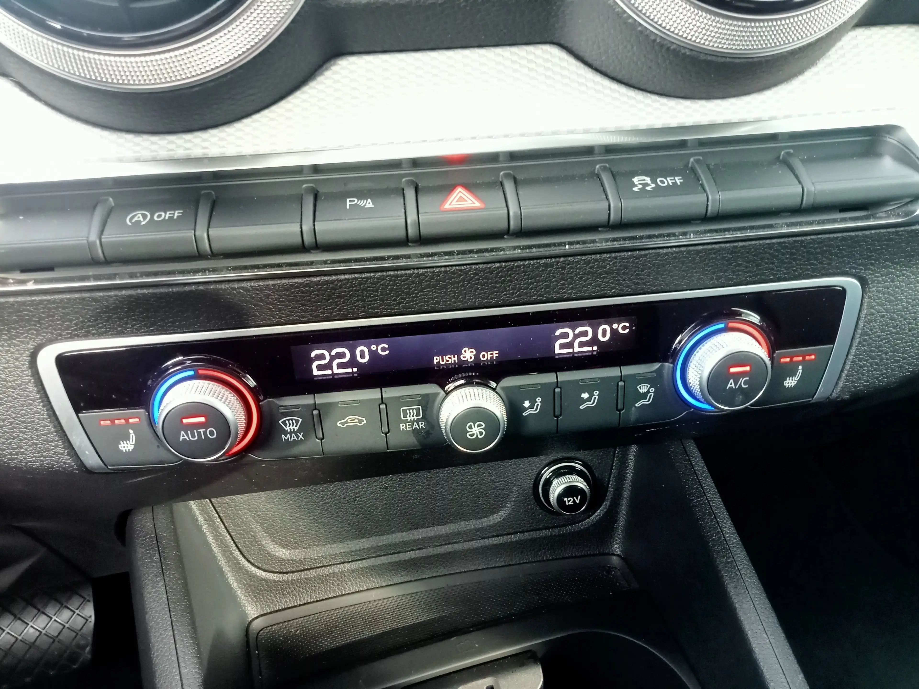 Audi Q2 Q2 35 TFSI S-LINE S-TRONIC*LEDER*GPS*LED*ZETELVW*CAM — photo 15