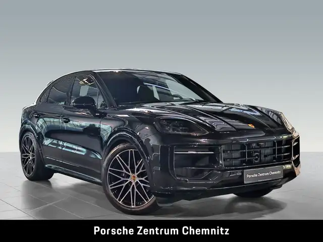 Porsche Cayenne view 9