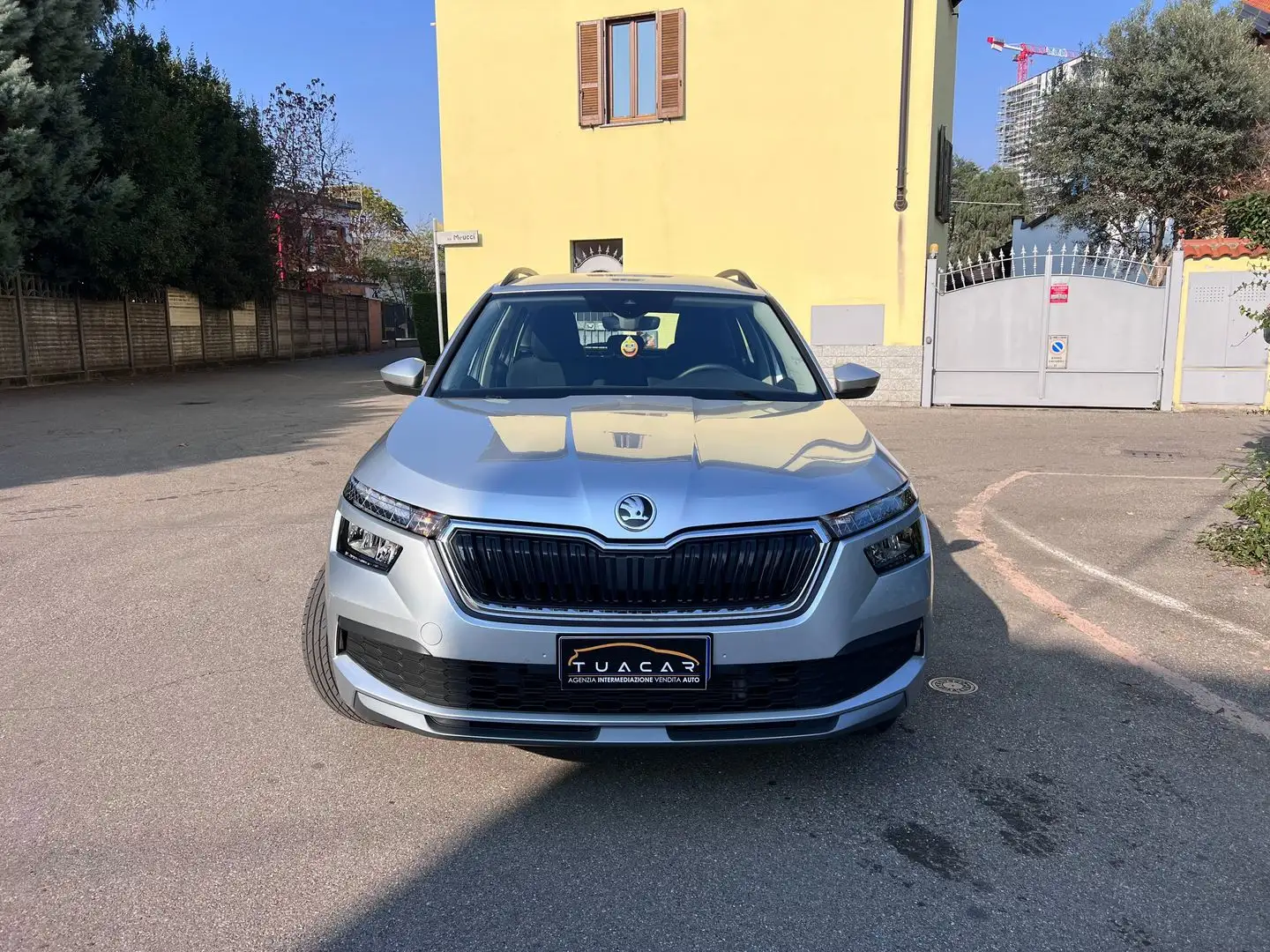 Skoda Kamiq 1.0 TSI Ambition Grau - 2