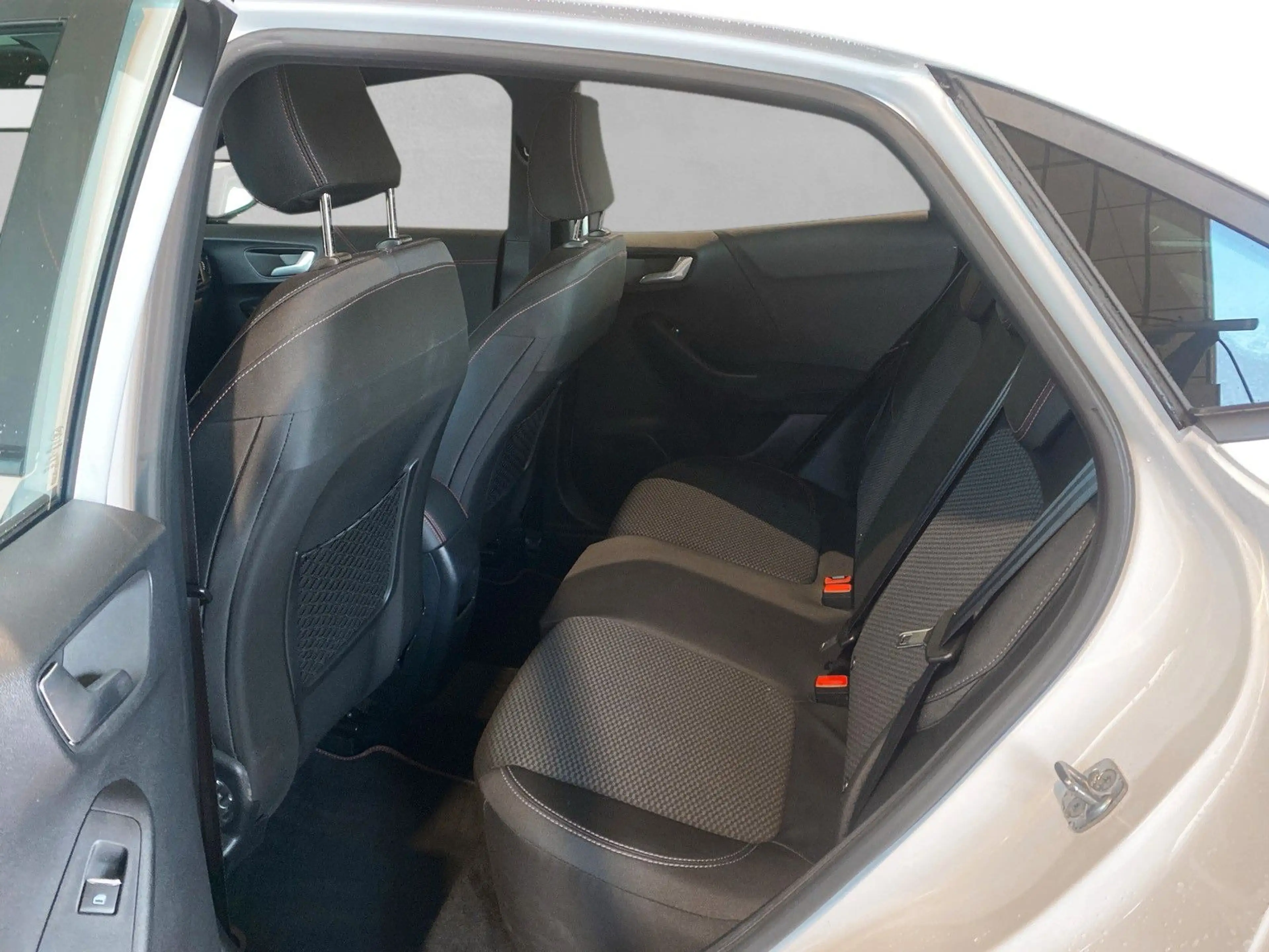 Ford Puma ST-Line — photo 10