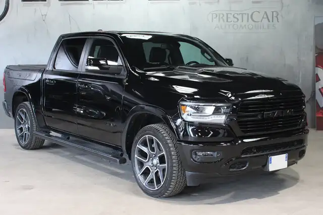 RAM 1500 CREW CAB 5.7 V8 LARAMIE SPORT