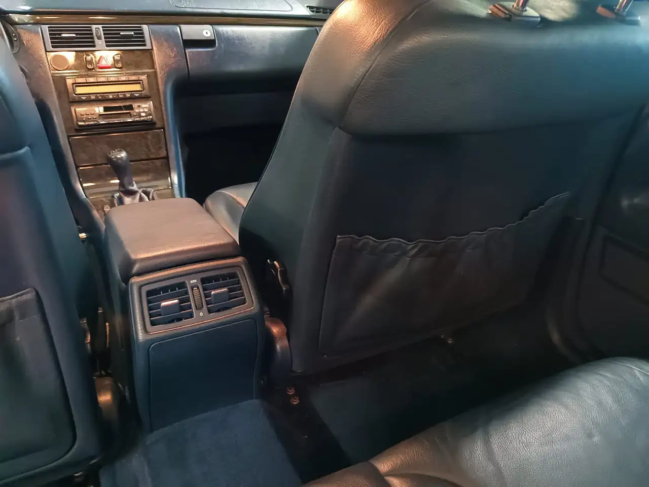 Mercedes-Benz E 200 Avantgarde 30 ANNI €25 bollo, 160€ assicurazione, foto 4