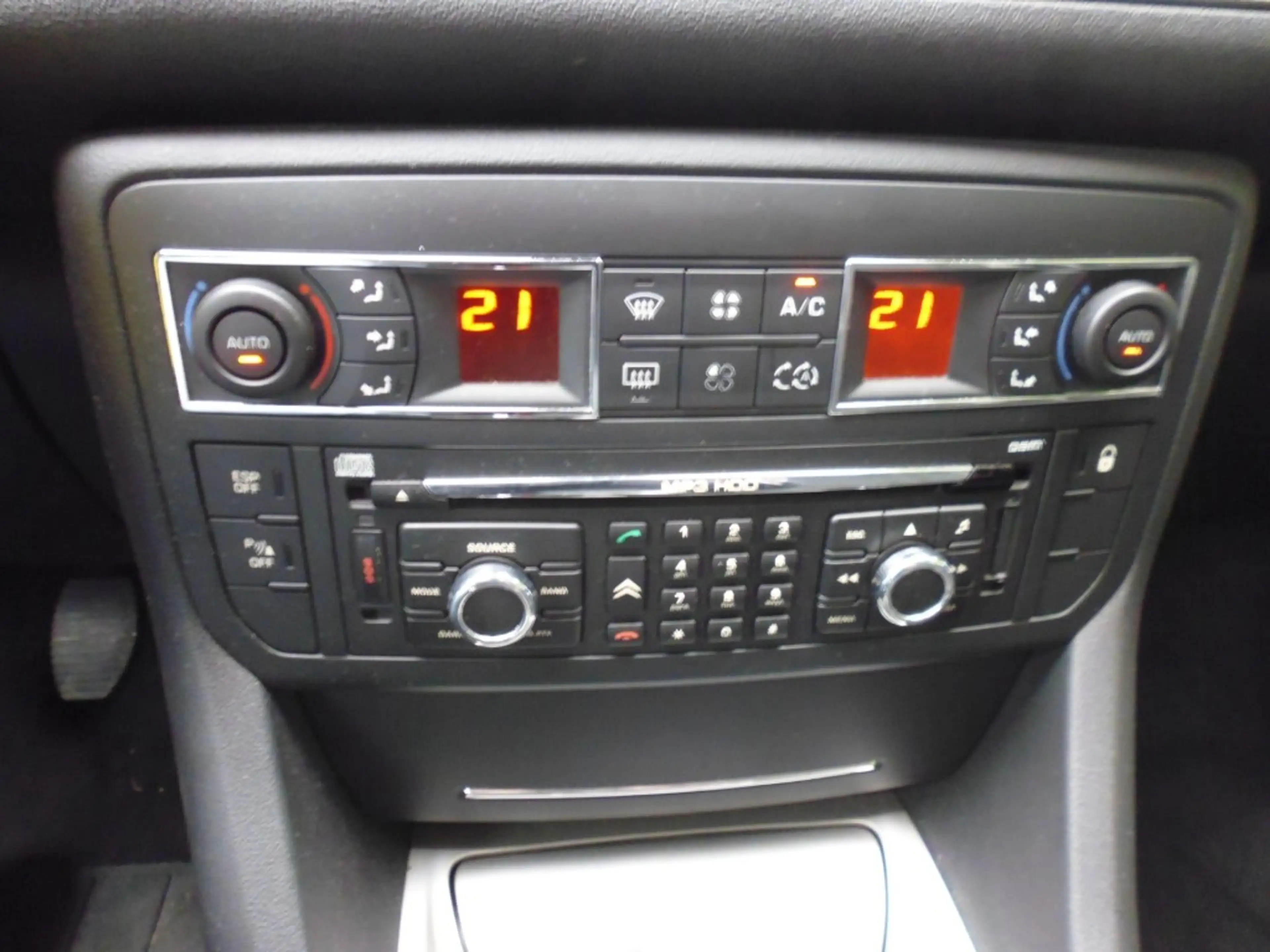 Citroen C5 Tourer 2.0 16V Ligne Business CRUISE NAVI ESP LMV — photo 7