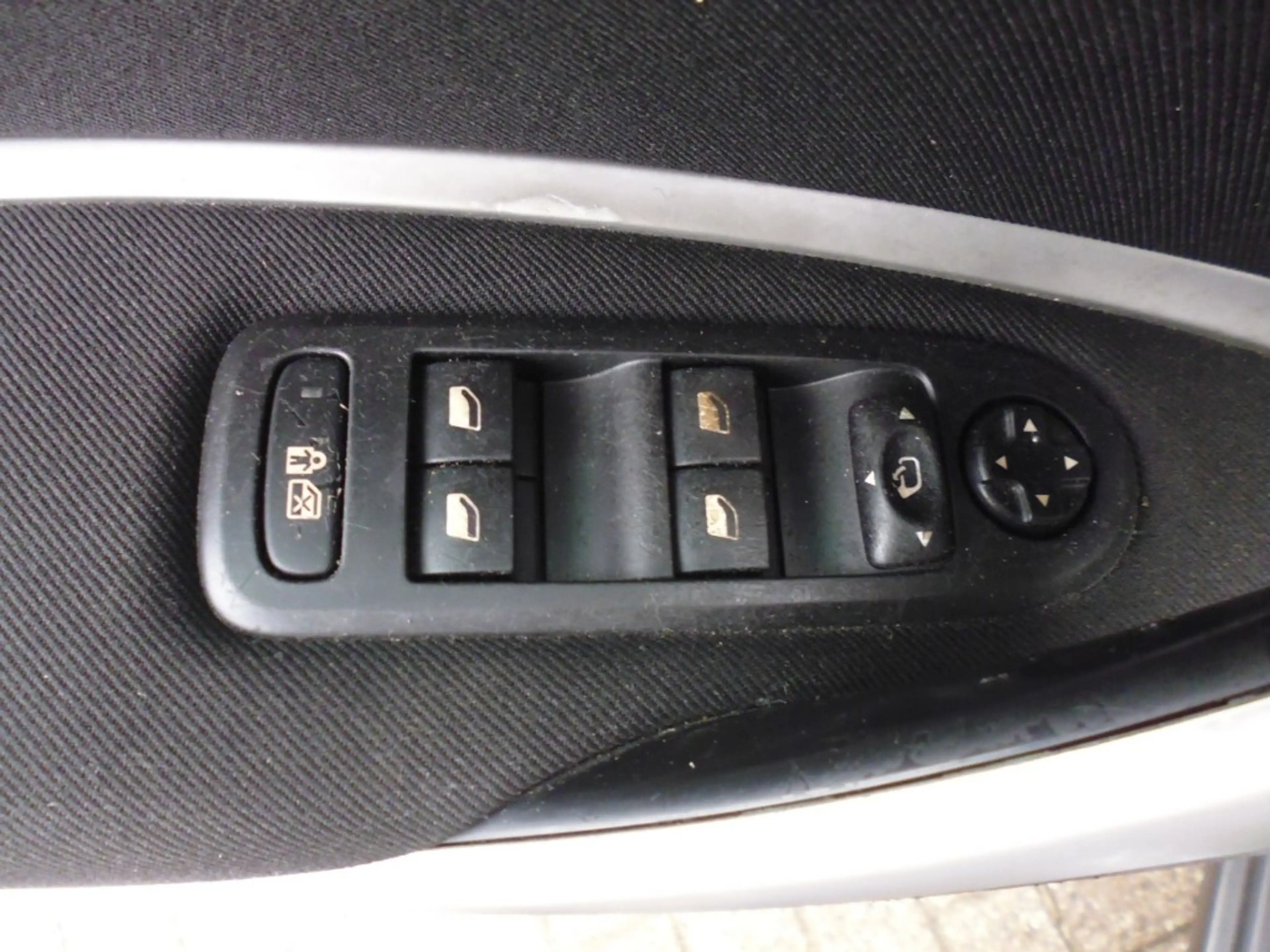 Citroen C5 Tourer 2.0 16V Ligne Business CRUISE NAVI ESP LMV — photo 15