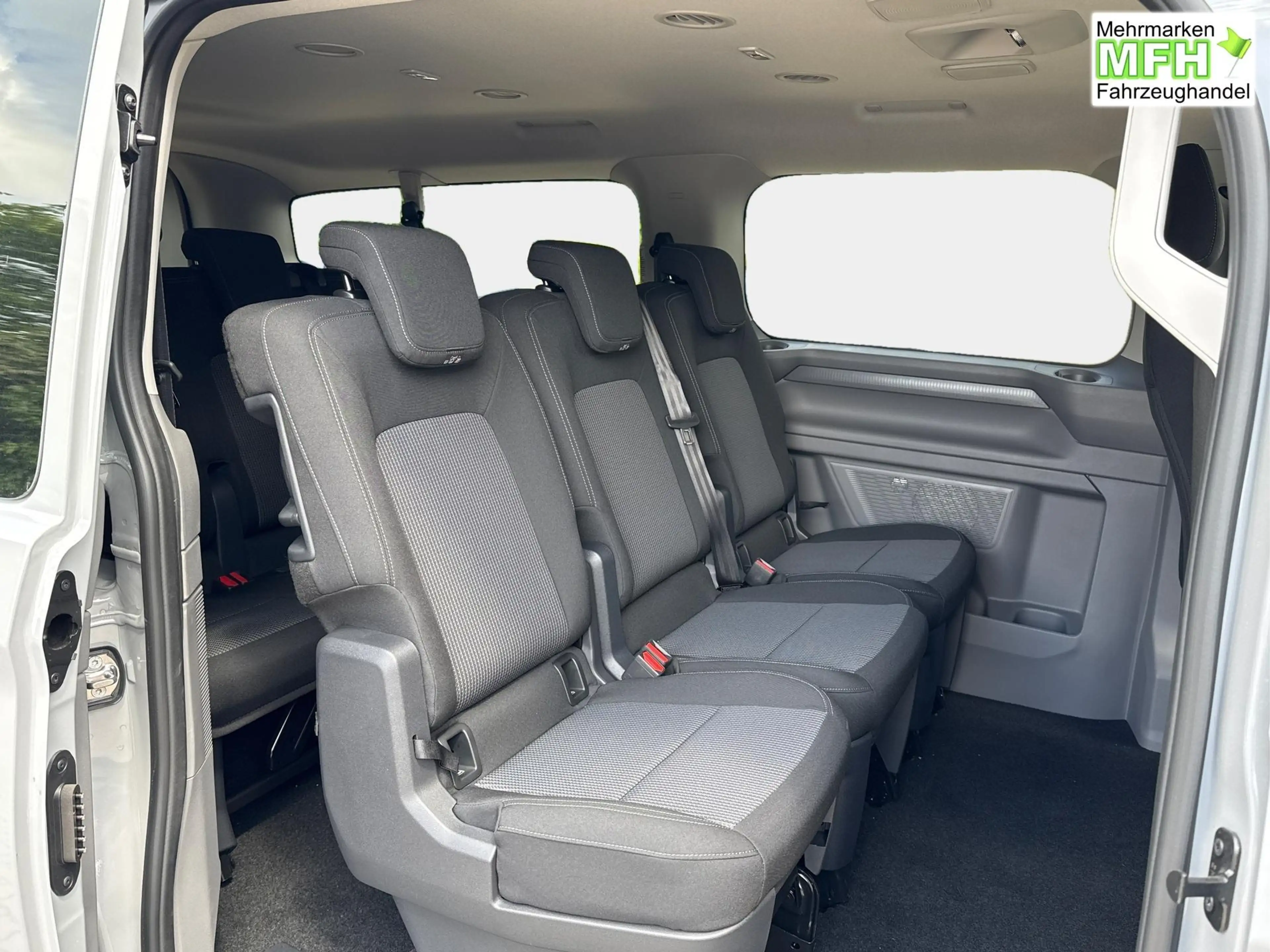 Volkswagen T7 Caravelle Basis LR 9-Sitzer+AHK+LED+KAM+PDC+SHZ+ALU+GJR 2... — photo 15