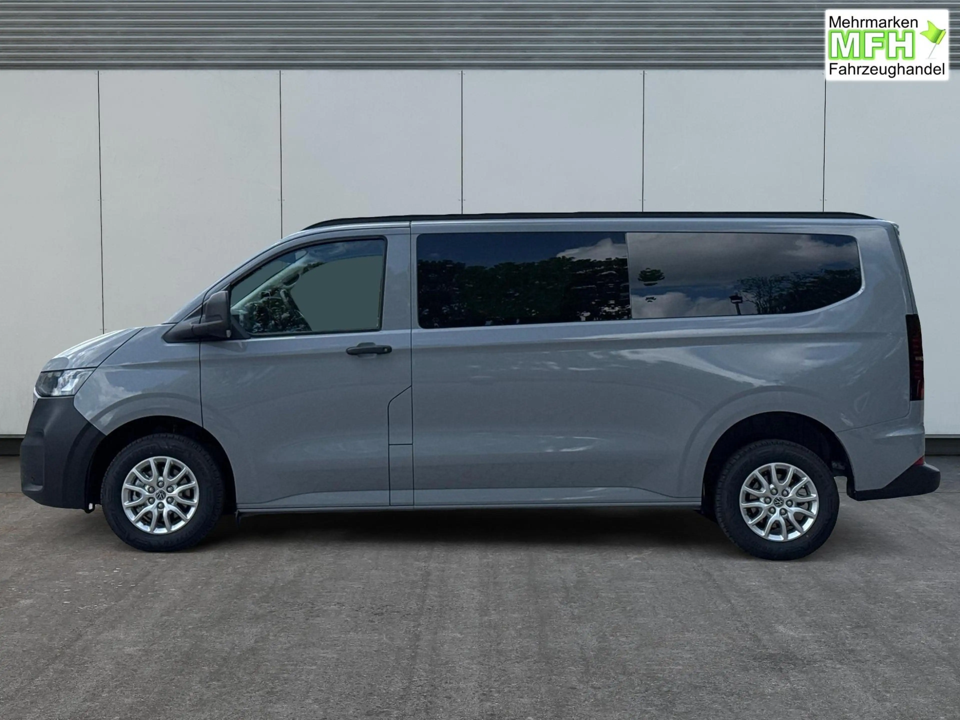 Volkswagen T7 Caravelle Basis LR 9-Sitzer+AHK+LED+KAM+PDC+SHZ+ALU+GJR 2... — photo 2
