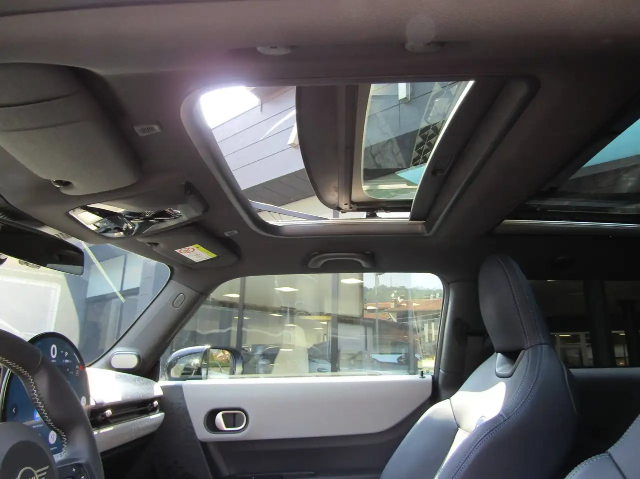 MINI Cooper 1.5 BENZ. 3 PORTE AUTO FAVOURED ,PACCHETTO L,TETTO PANORAMICO,HARMAN KARDON,CAMERA 360, миниатюра 16