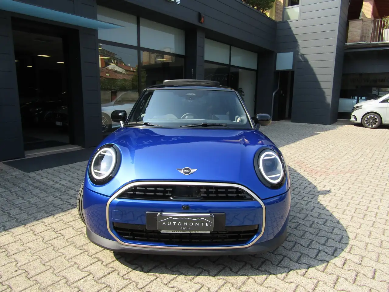 MINI Cooper 1.5 BENZ. 3 PORTE AUTO FAVOURED ,PACCHETTO L,TETTO PANORAMICO,HARMAN KARDON,CAMERA 360, миниатюра 2