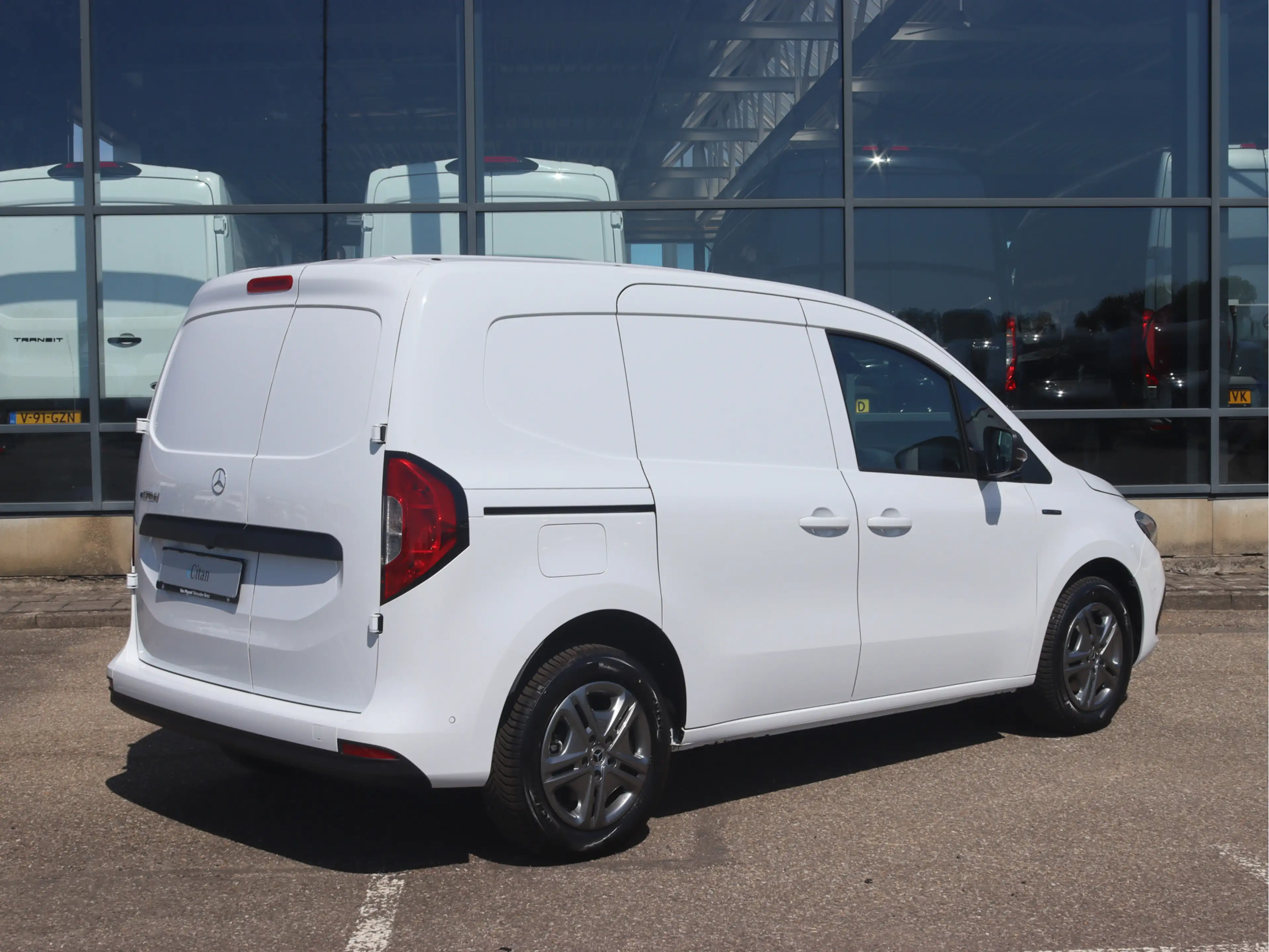 Mercedes-Benz Citan eCitan 112 Pro L1 51 kWh — photo 2