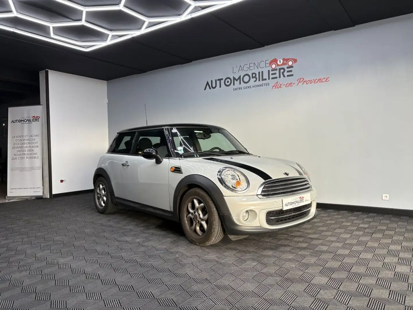 MINI Cooper R56 LCI 1.6 16 122 CV Gris - 1