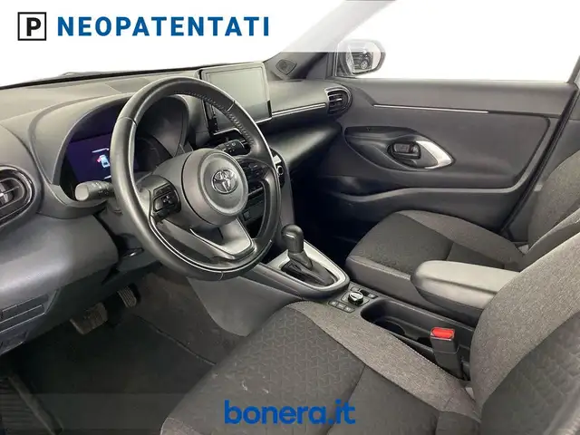Toyota Yaris view 7