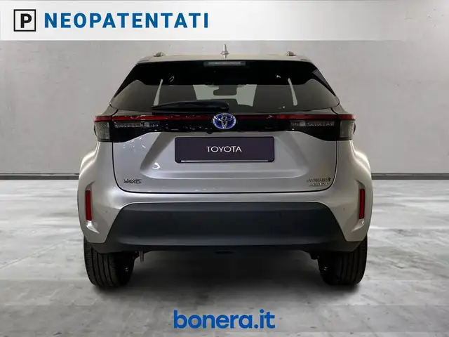 Toyota Yaris view 12