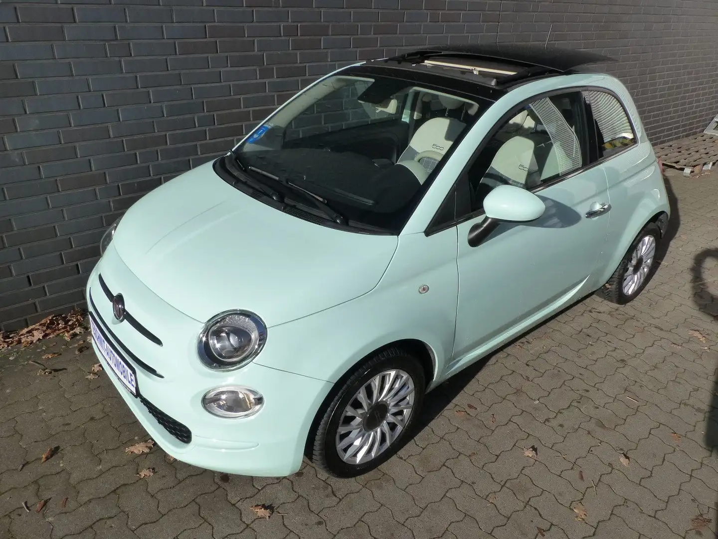 Fiat 500 Automatik/Glasdach/PDC/Navi/1.Hd Grün - 1