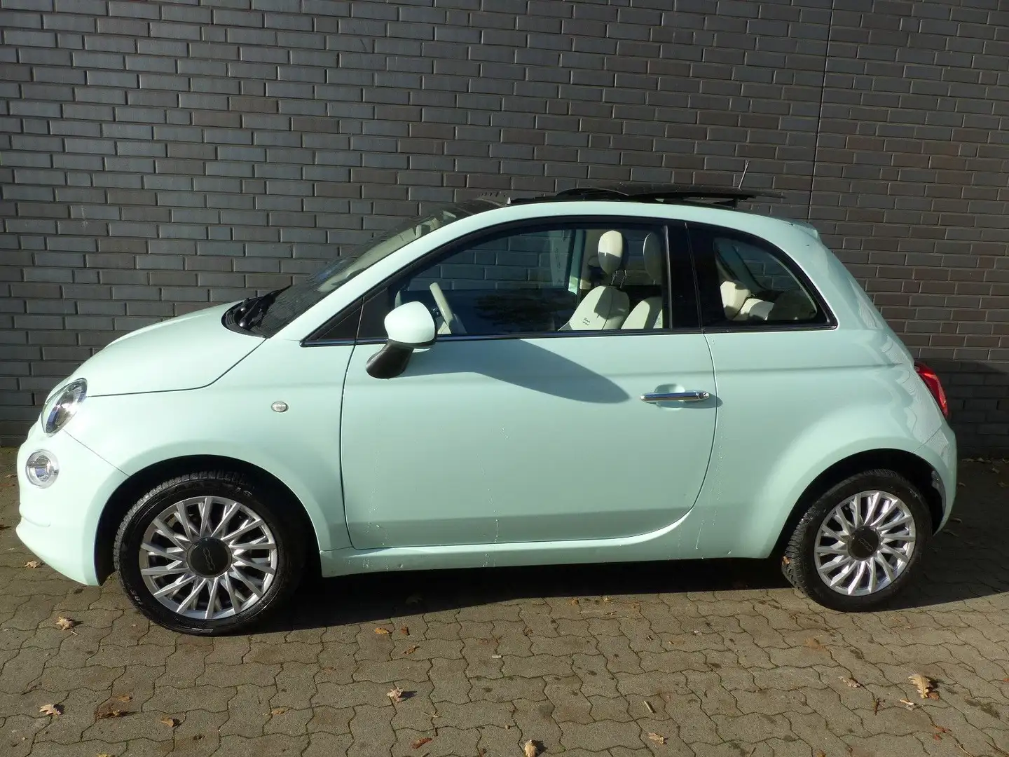 Fiat 500 Automatik/Glasdach/PDC/Navi/1.Hd Grün - 2