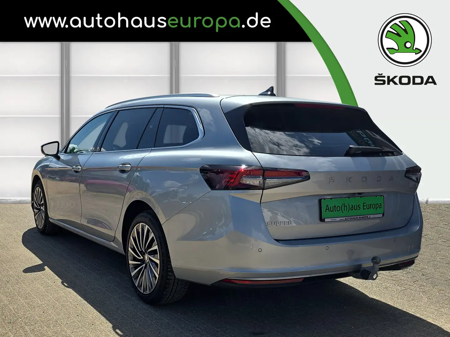 Skoda Superb Combi 2.0 TDI L&K DSG ACC KlimaA Canton 4xSHZ eSit Silber - 2