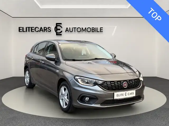 Fiat Tipo 1,6 Lounge Automatik / Tempomat / Parkkammera / S