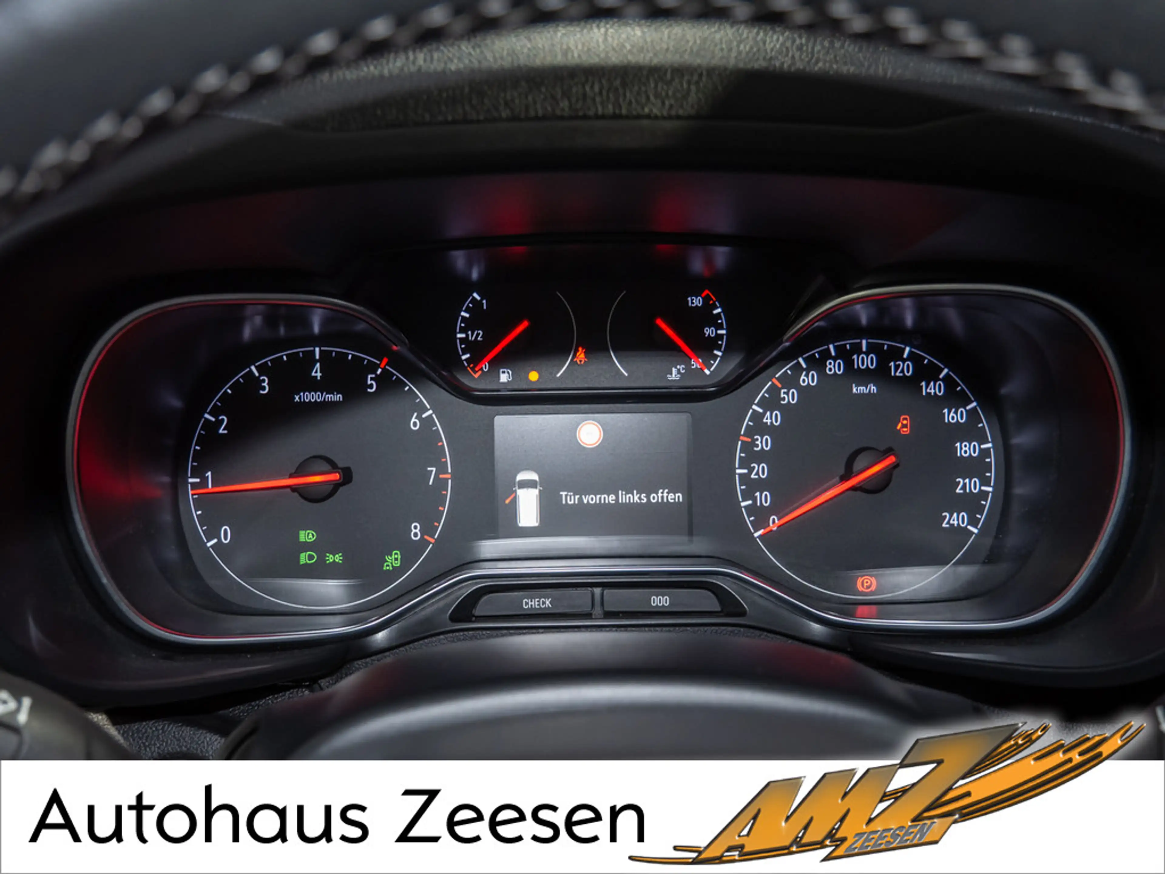 Opel Combo Life XL 1.5 D Ultimate NAVI KAMERA PDC — photo 14