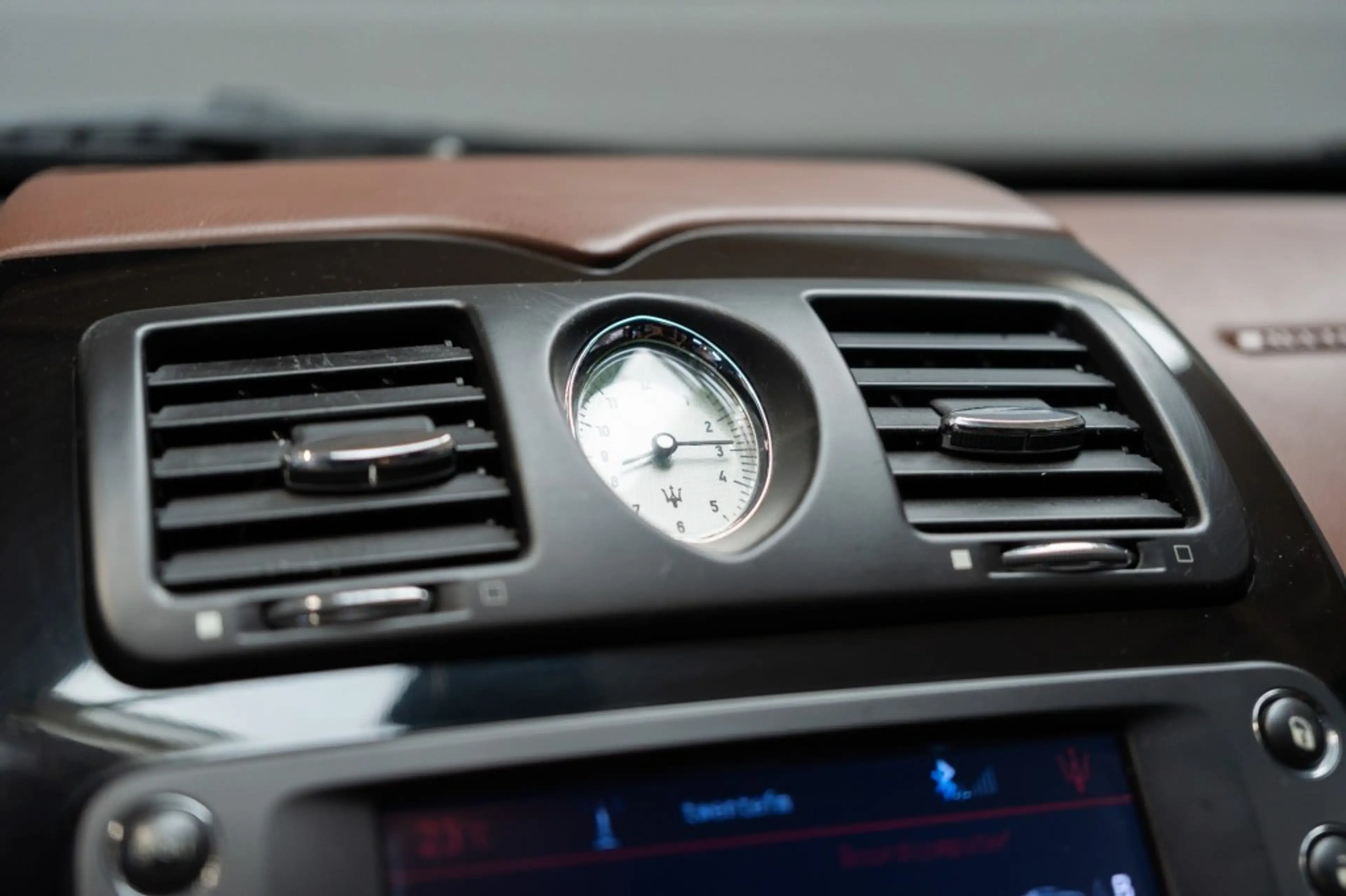 Maserati Quattroporte 4.7 S V8 Automaat 431 pk . Sportuitlaat * 19 — photo 25