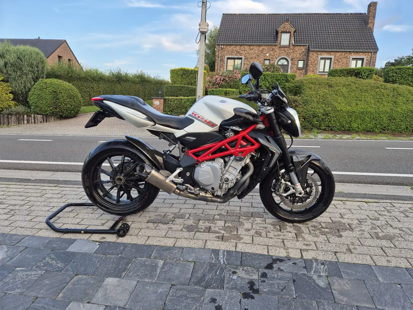 MV Agusta Brutale 1090 Blanc - 1