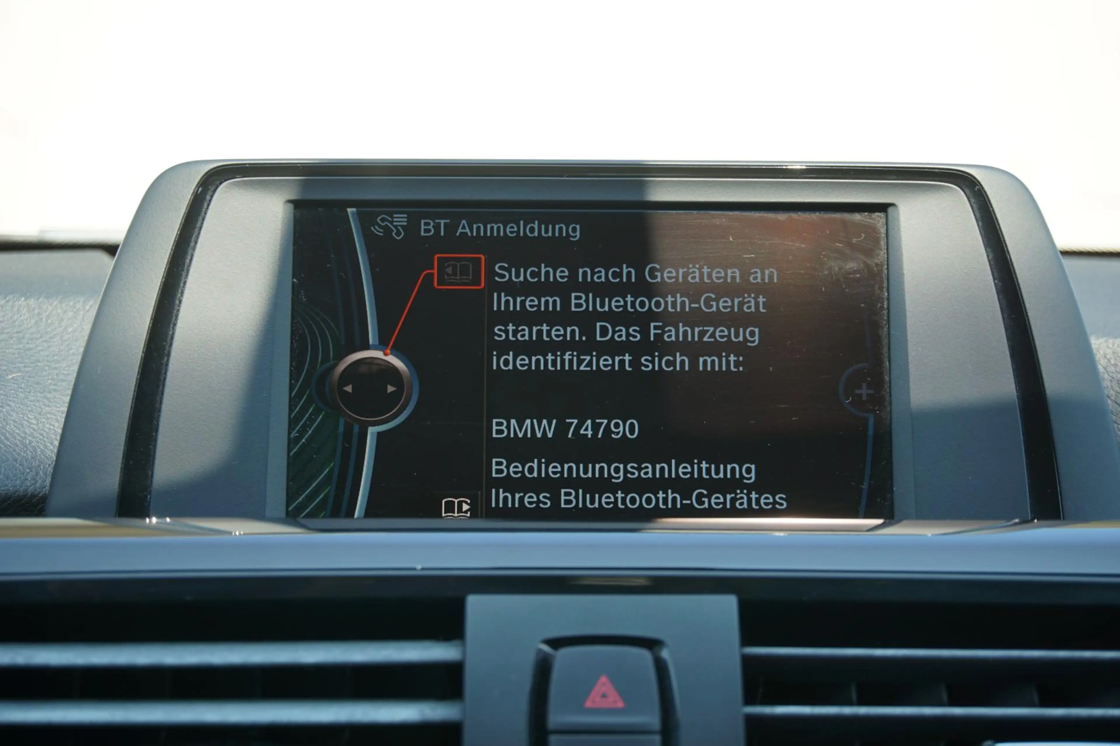 BMW 328 i Limousine Pano Xenon PDC SHZ Freisprech — photo 11