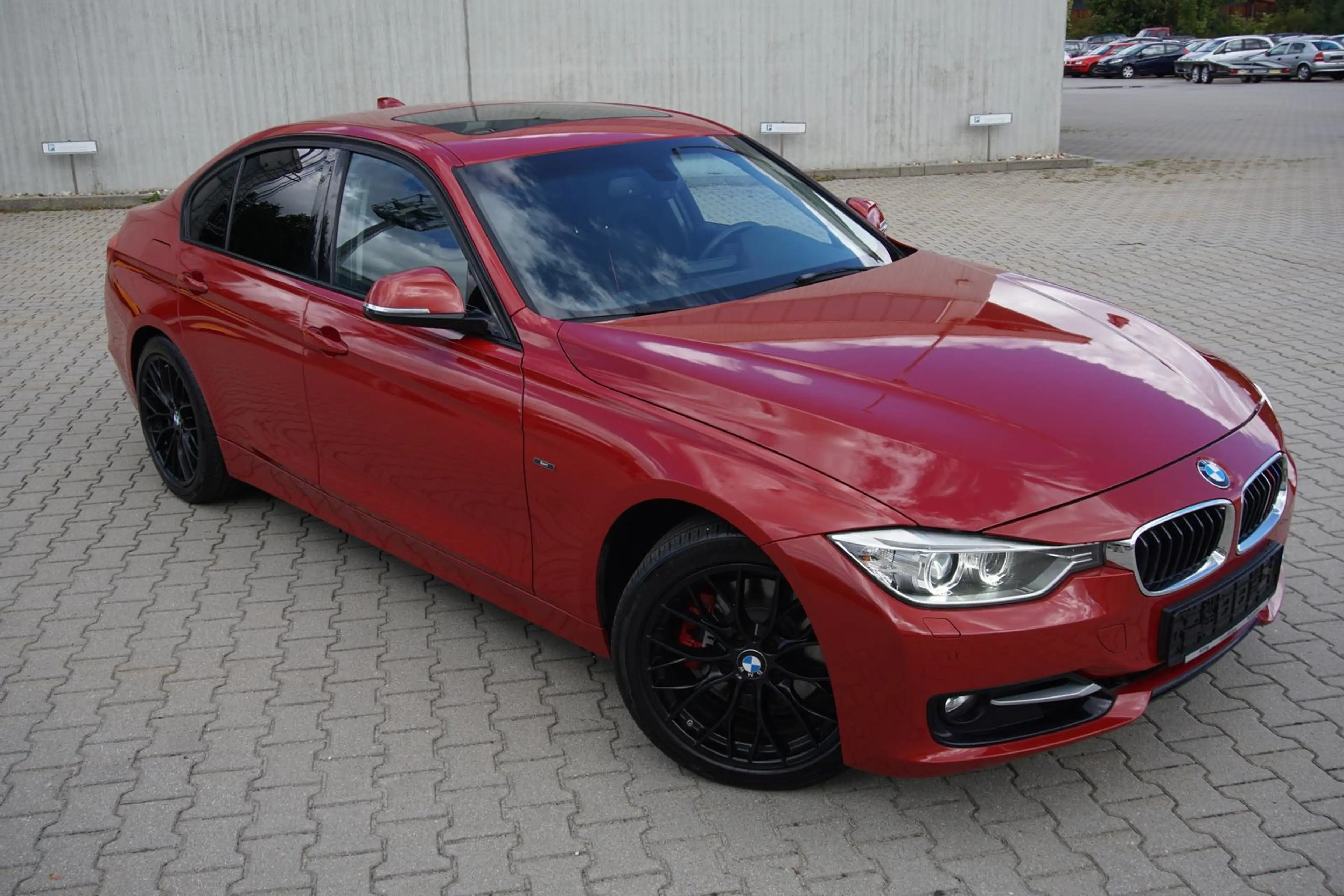 BMW 328 i Limousine Pano Xenon PDC SHZ Freisprech — photo 8