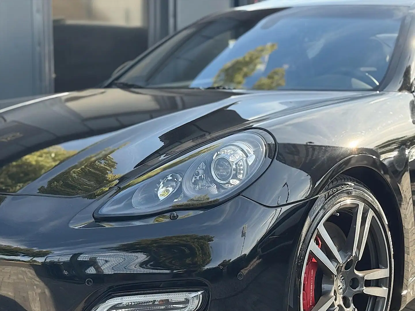 Porsche Panamera GTS 4.8 V8 *Klappenauspuff*LED*BOSE* Black - 2