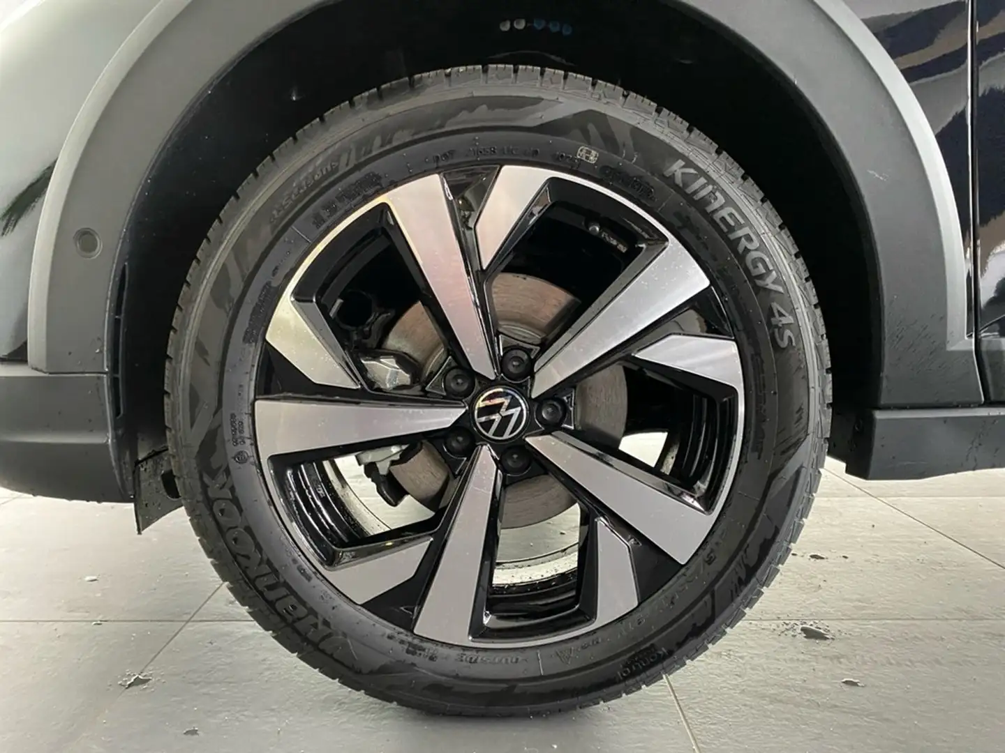 Volkswagen Taigo 1,5 TSI DSG Style Zwart - 2