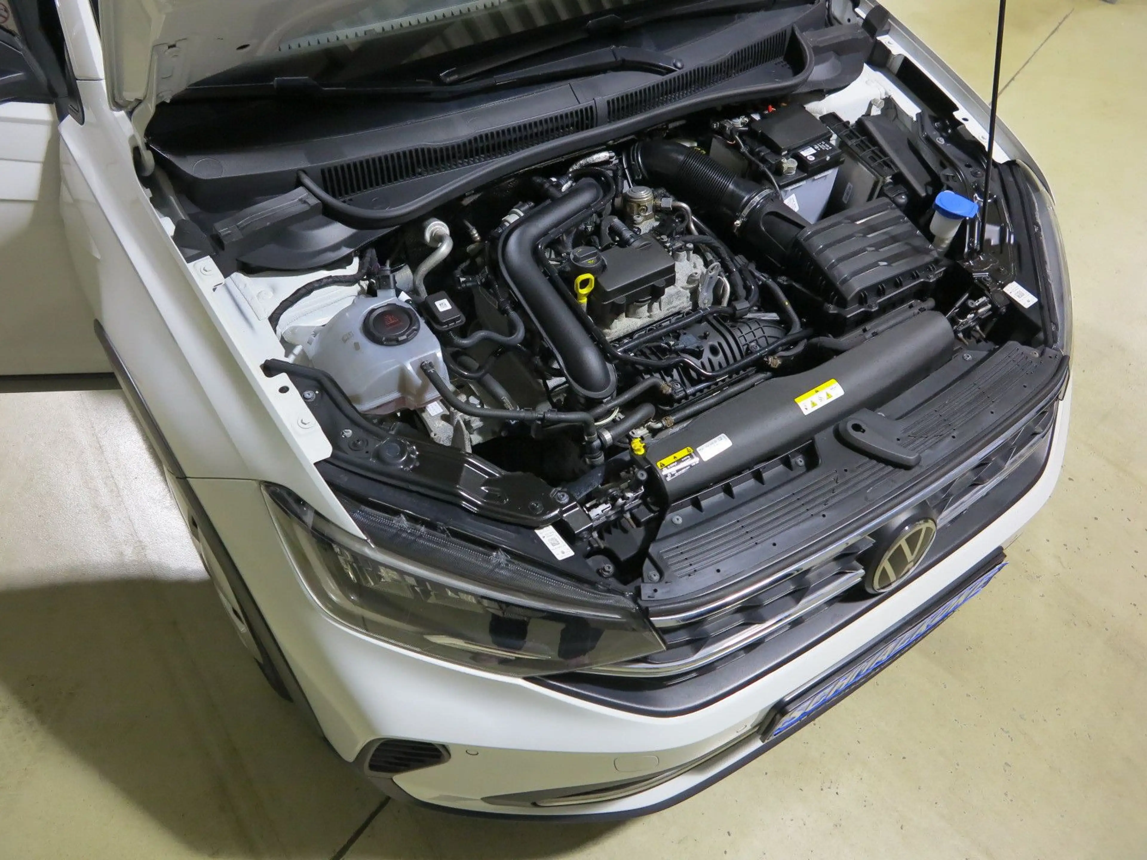 Volkswagen Taigo 1.0 TSI OPF Life 2C-Clima PDC LM16 — photo 8