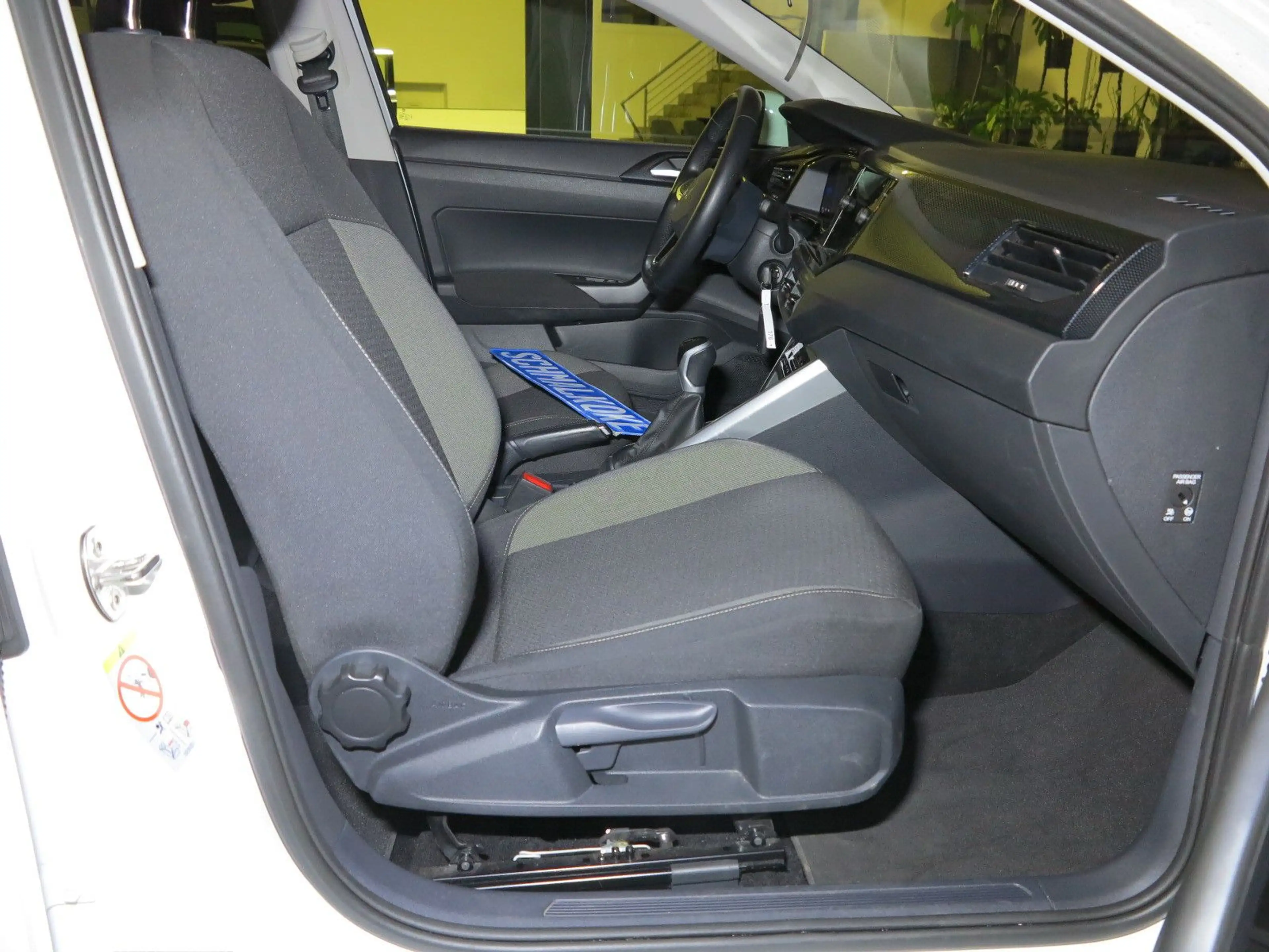 Volkswagen Taigo 1.0 TSI OPF Life 2C-Clima PDC LM16 — photo 11