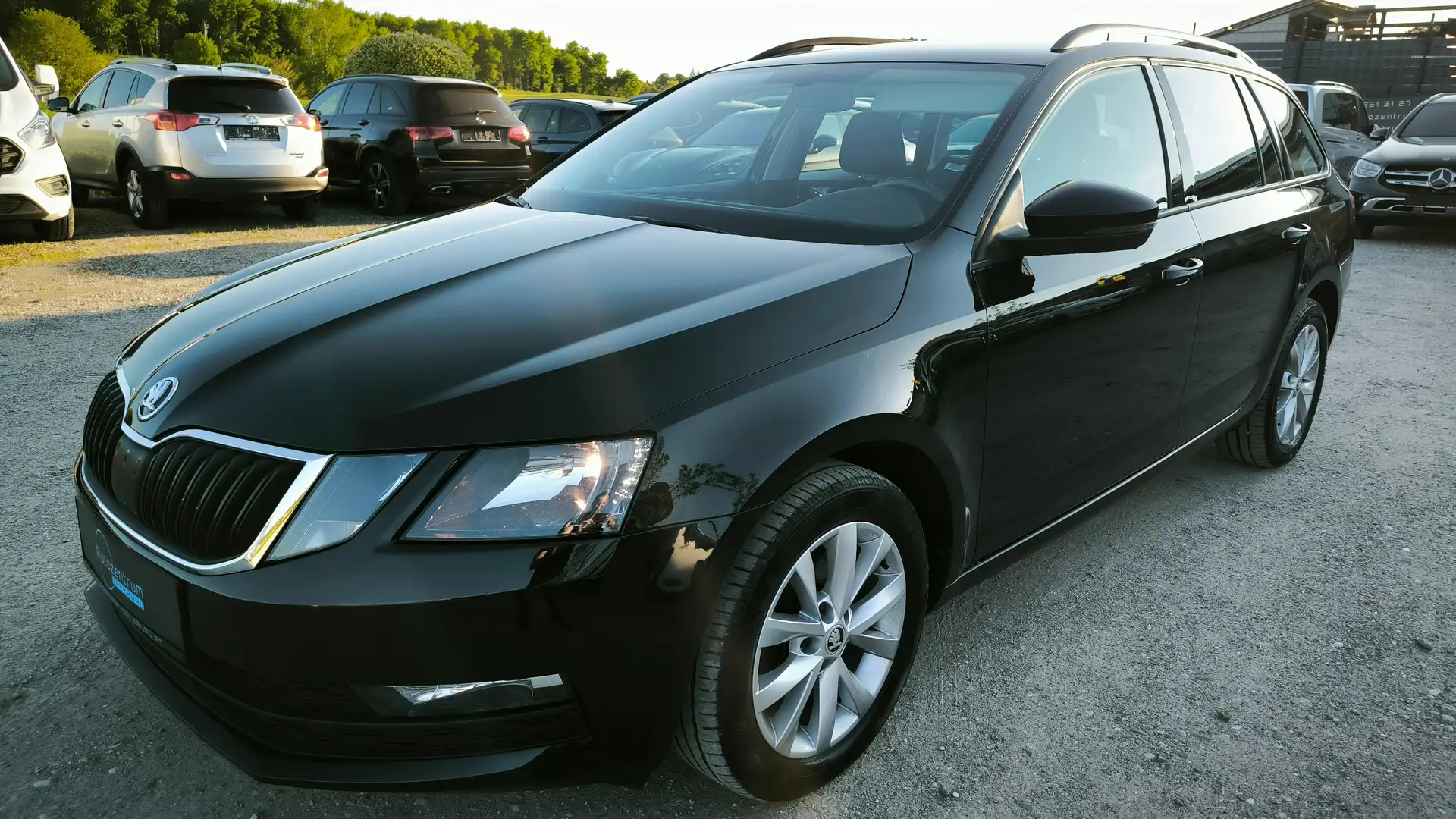 Skoda Octavia Ambition 2.0 D Noir - 1