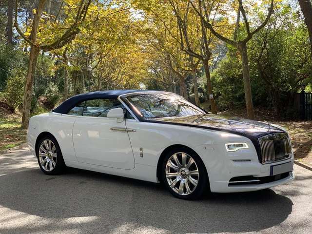 Imagine Rolls-Royce Dawn " Ghost Family"