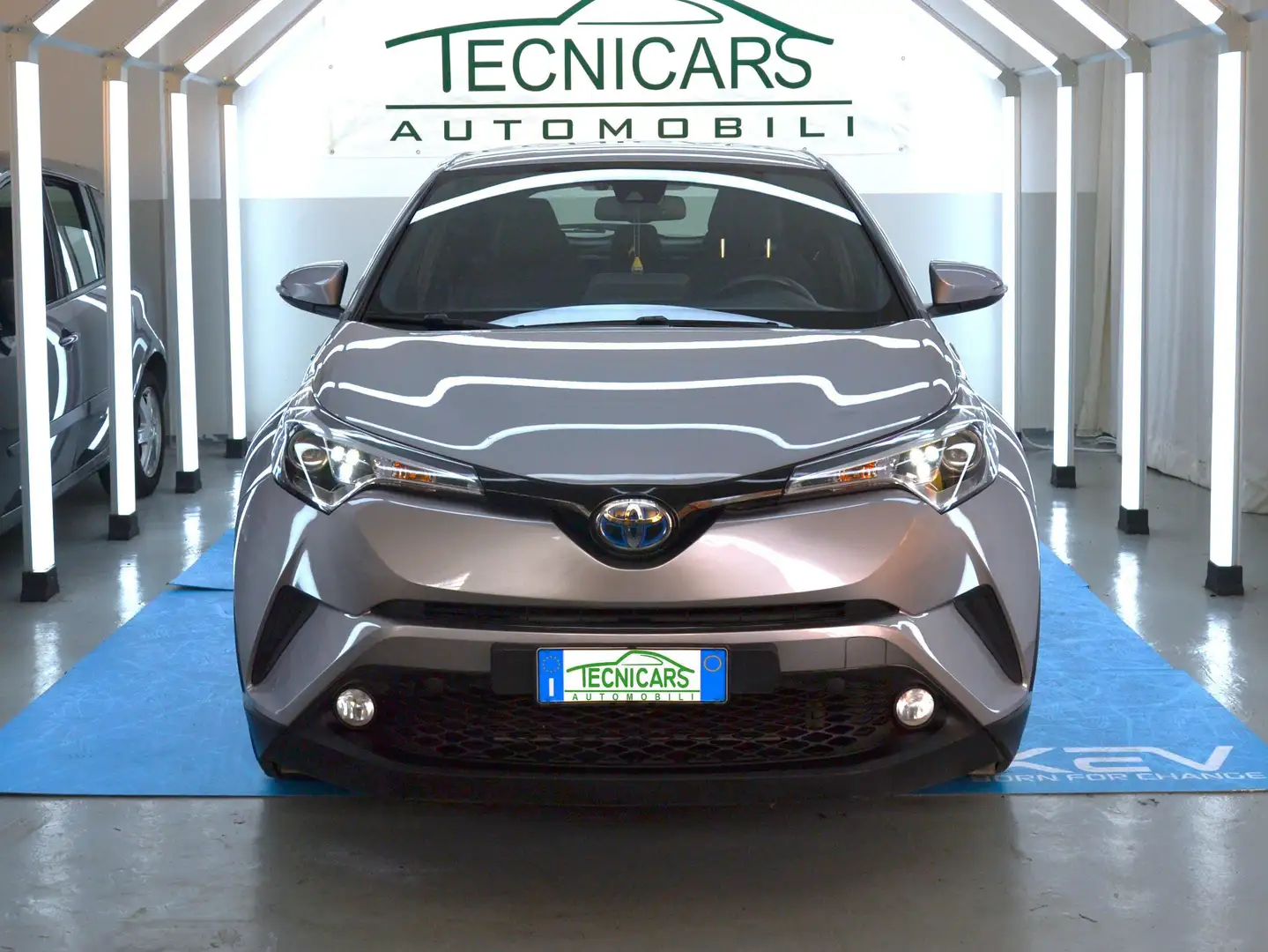 Toyota C-HR C-HR I 2018 1.8 hybrid Active 2wd e-cvt Plateado - 1