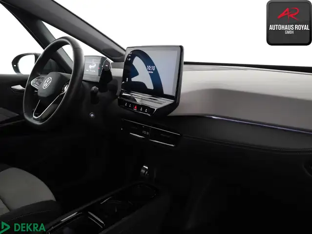 Volkswagen ID.3 view 10