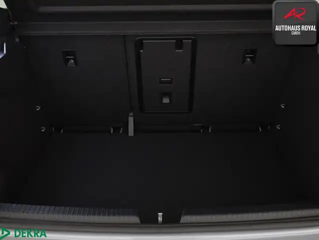 Volkswagen ID.3 view 14