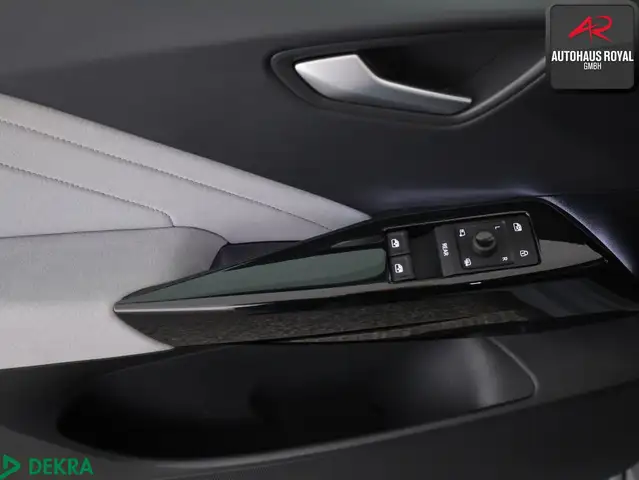 Volkswagen ID.3 view 15