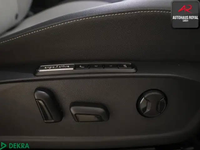 Volkswagen ID.3 view 12