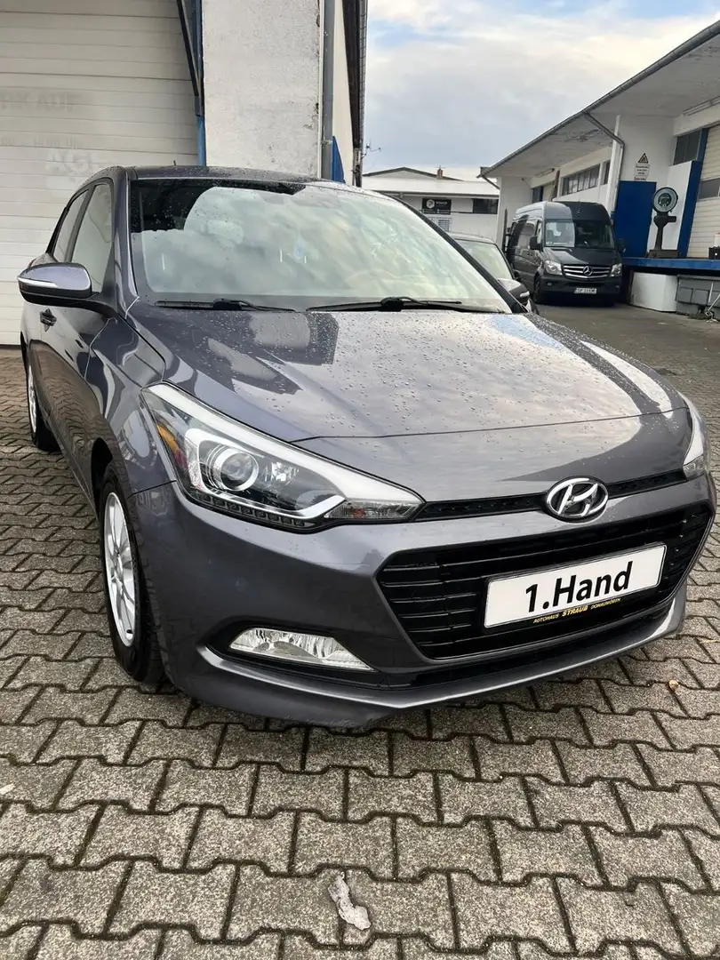 Hyundai i20 1.0 T-GDI blue 74kW PASSION Grau - 1