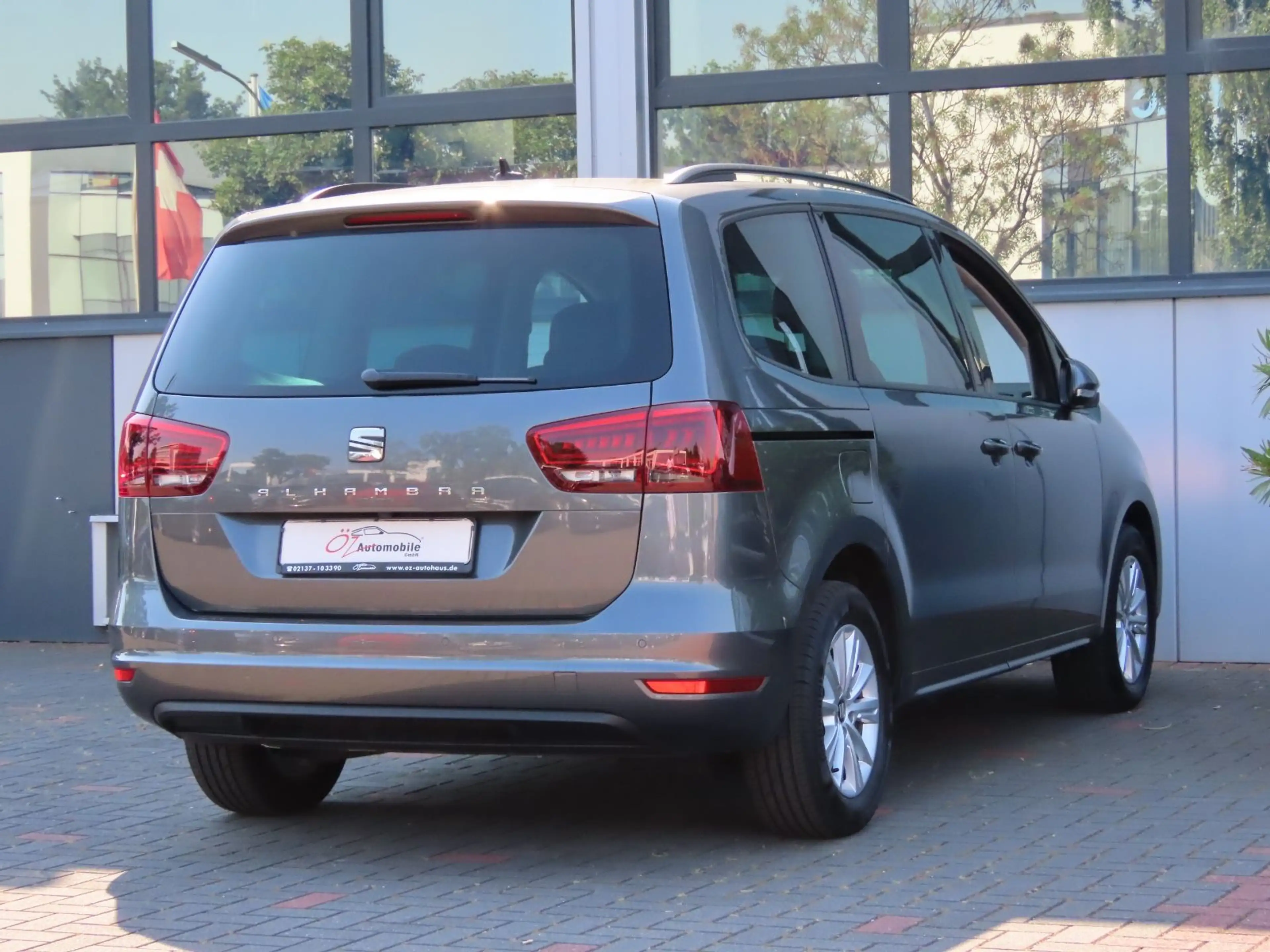 SEAT Alhambra 2.0 TDI Sitzheizung Klima Standheizung — photo 7