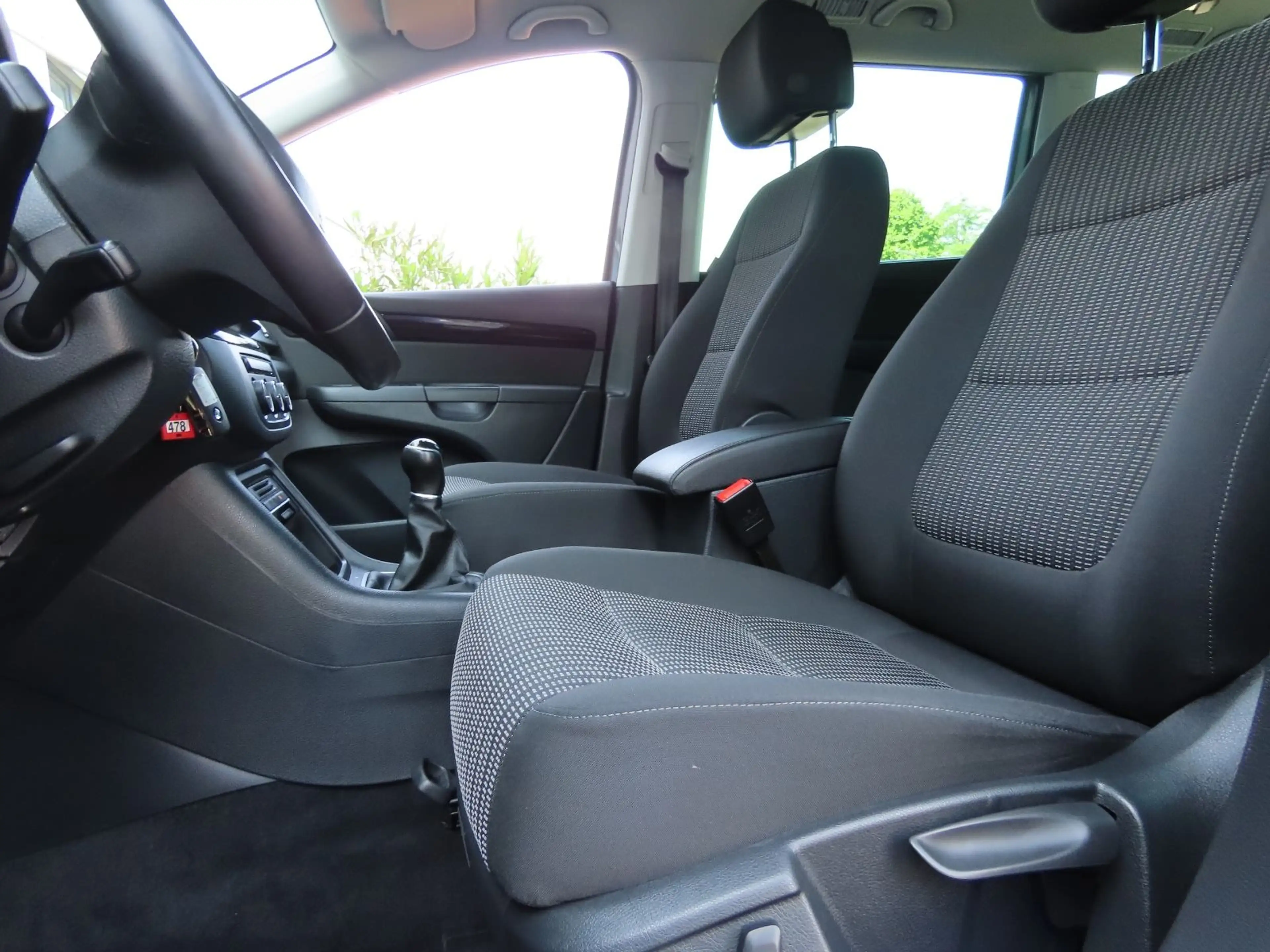 SEAT Alhambra 2.0 TDI Sitzheizung Klima Standheizung — photo 11