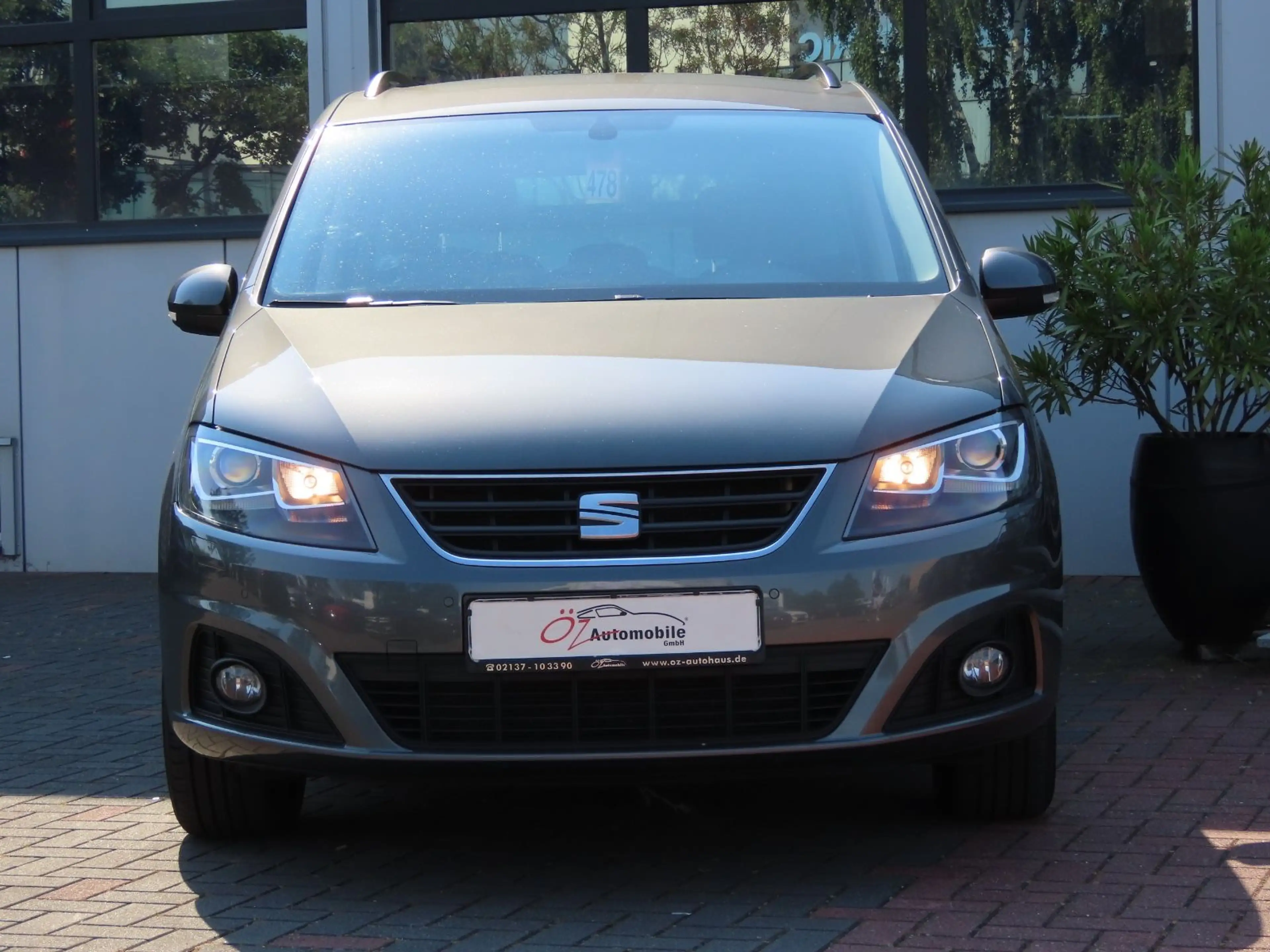 SEAT Alhambra 2.0 TDI Sitzheizung Klima Standheizung — photo 2