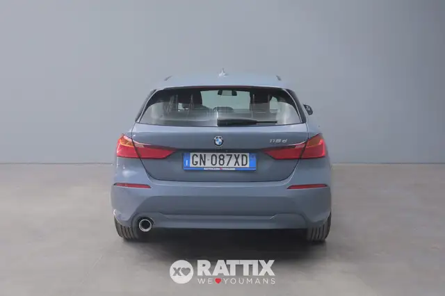 BMW 1 Series view 5