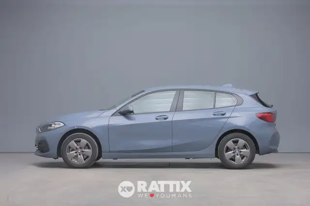 BMW 1 Series view 2