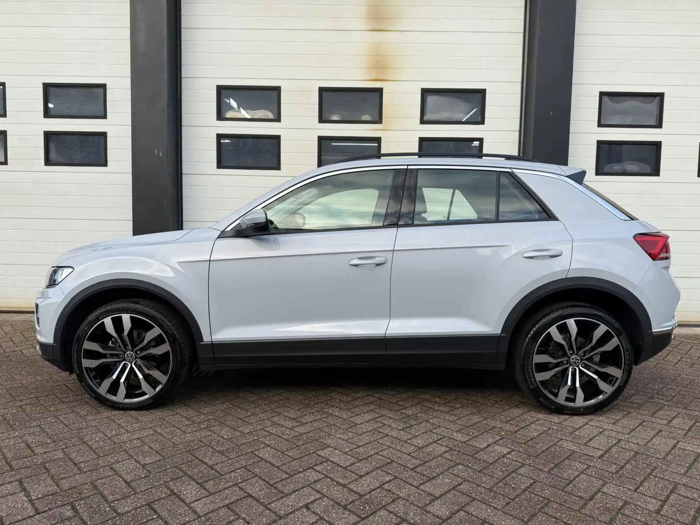 Volkswagen T-Roc 1.5 TSI Style AUTOMAAT/ACC/COD/CARPLAY/CAMERA Weiß - 2