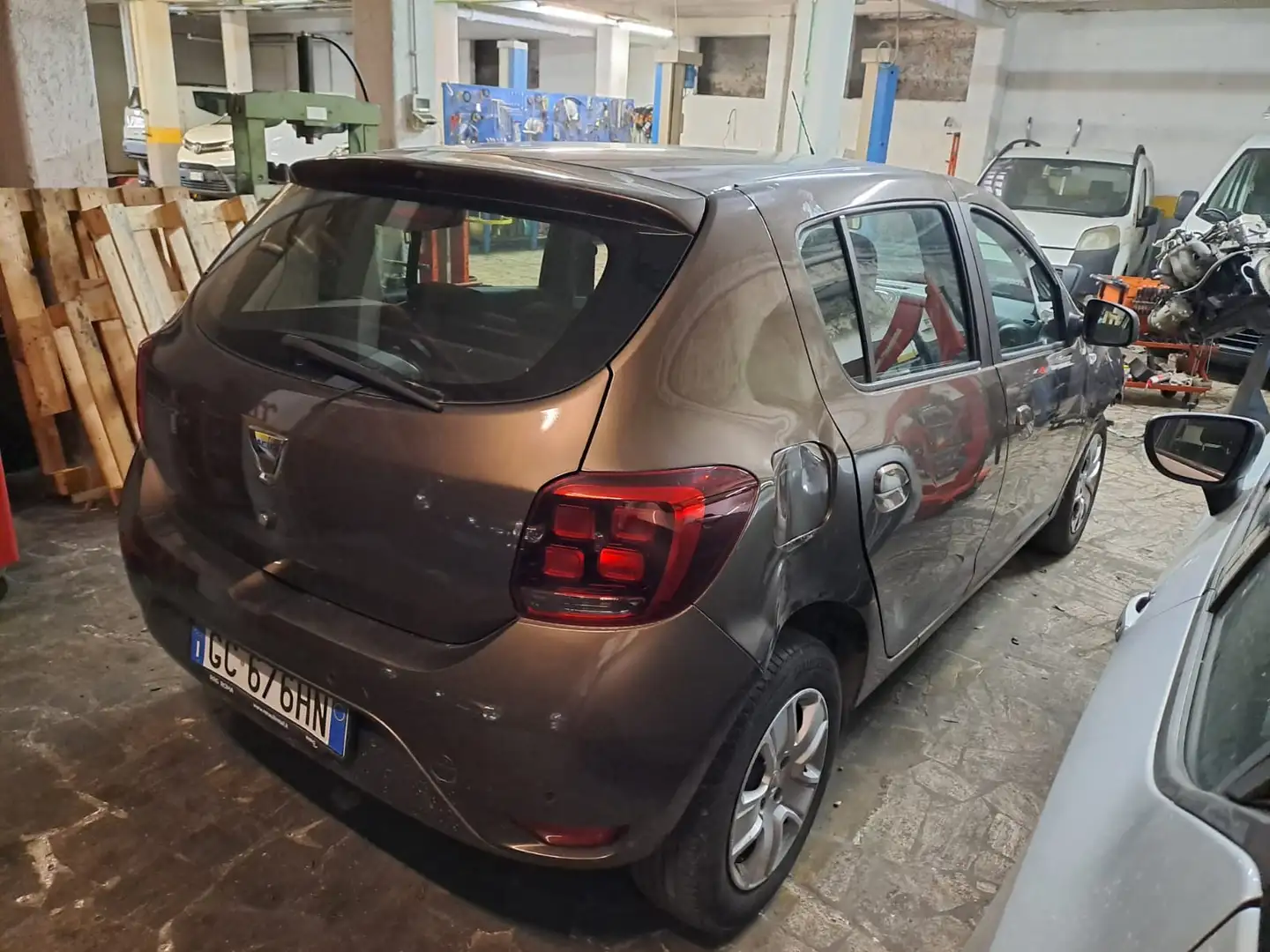 Dacia Sandero 1.0 tce Streetway Comfort Eco-g 100cv *SINISTRATA* Bronzo - 2