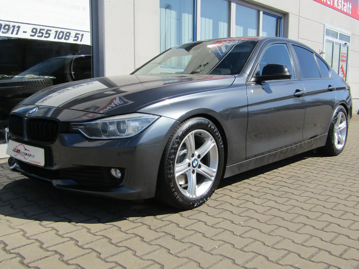 BMW 320 320 d Efficient Dynamics Edition, Top Gepflegt Grau - 1